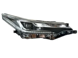Toyota Far Corolla 17-19 Sağ (zenonlu-motorlu) - 81110-02L70