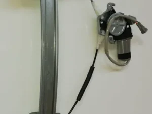 Toyota Kriko Cam Corolla Ae101 93-98 Ön Sol (elek. Motorlu) - 69802-12140